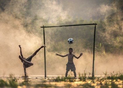 Tetap berpegang pada sepakbola? Rashford terbukti heroik di lapangan saat dia pergi